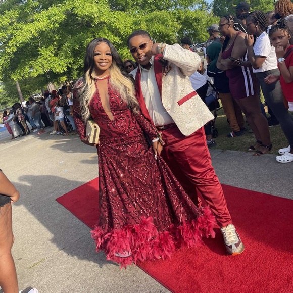 Maroon Prom Suit Men's Burgundy Piece Slim Fit Suit – Flex Suits